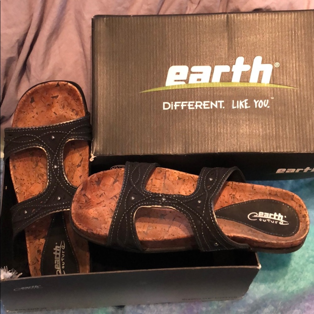 Earth sandals